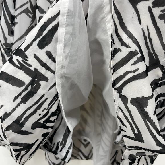 Grace Elements Size L Pintuck Pleated Blouse Zebra Animal Print Tunic Top Pocket - Picture 7 of 7